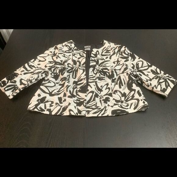 Abstract Floral Patterned Blazer - Picture 2 of 5